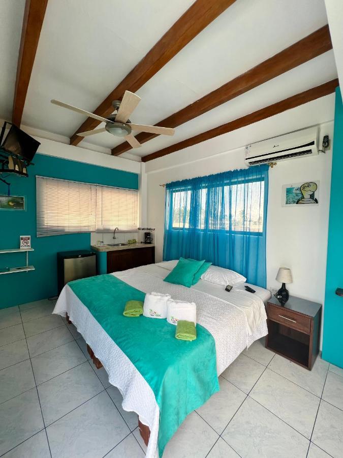 Sun Island Hotel Puerto Villamil Exterior photo